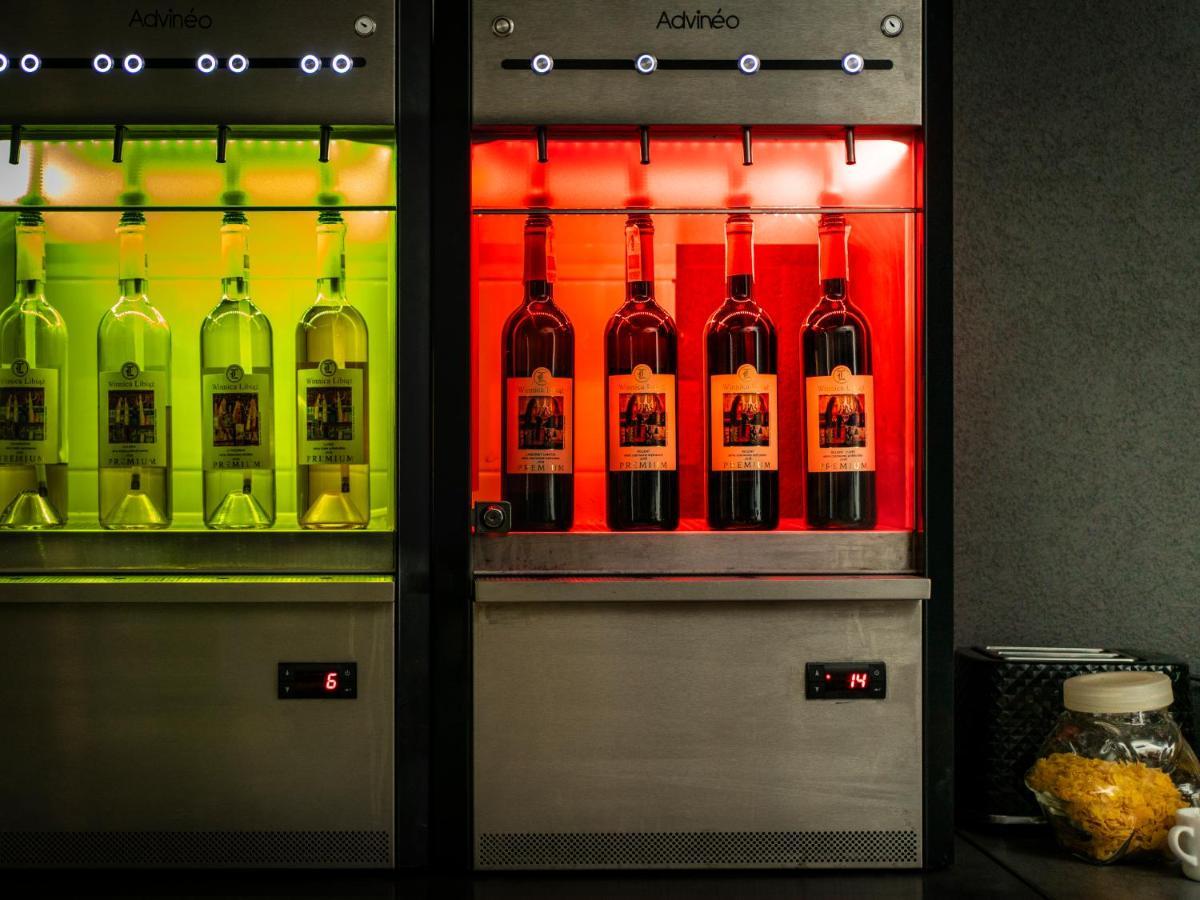 Park Apartamenty Хшанов Екстериор снимка