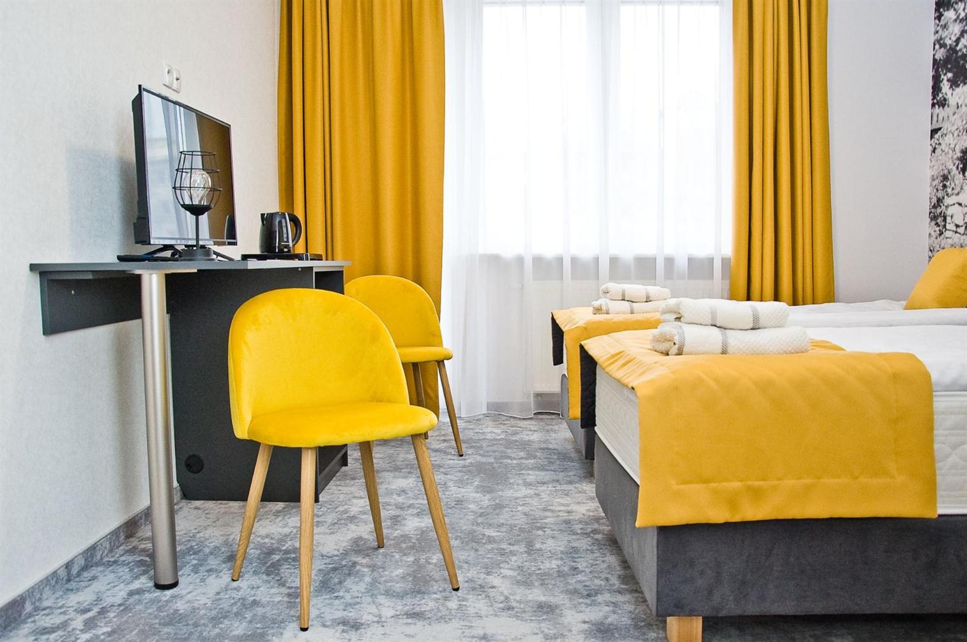 Park Apartamenty Хшанов Екстериор снимка