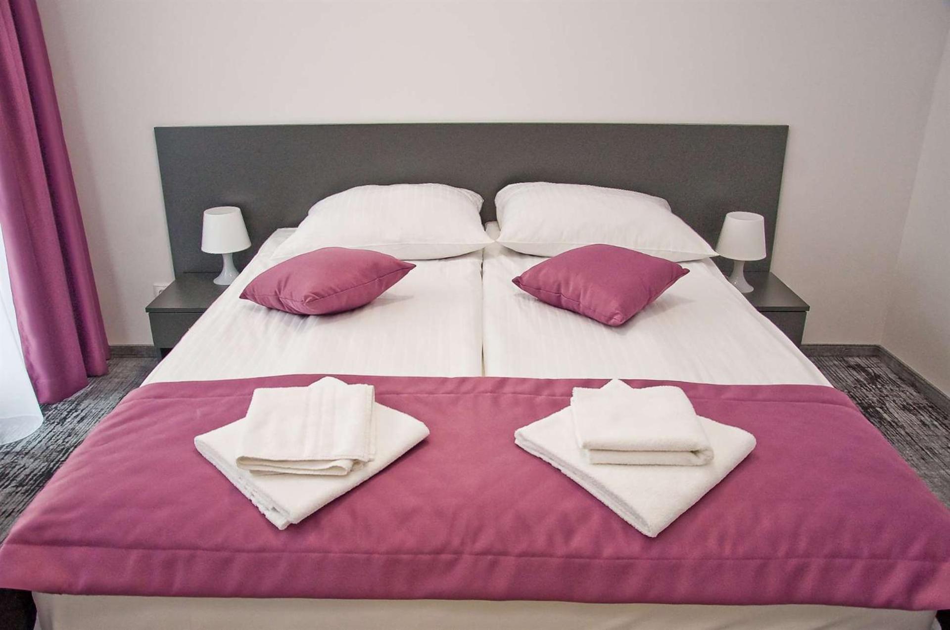 Park Apartamenty Хшанов Екстериор снимка
