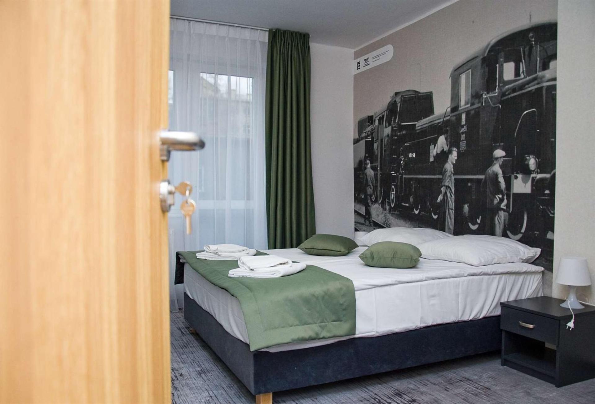Park Apartamenty Хшанов Екстериор снимка