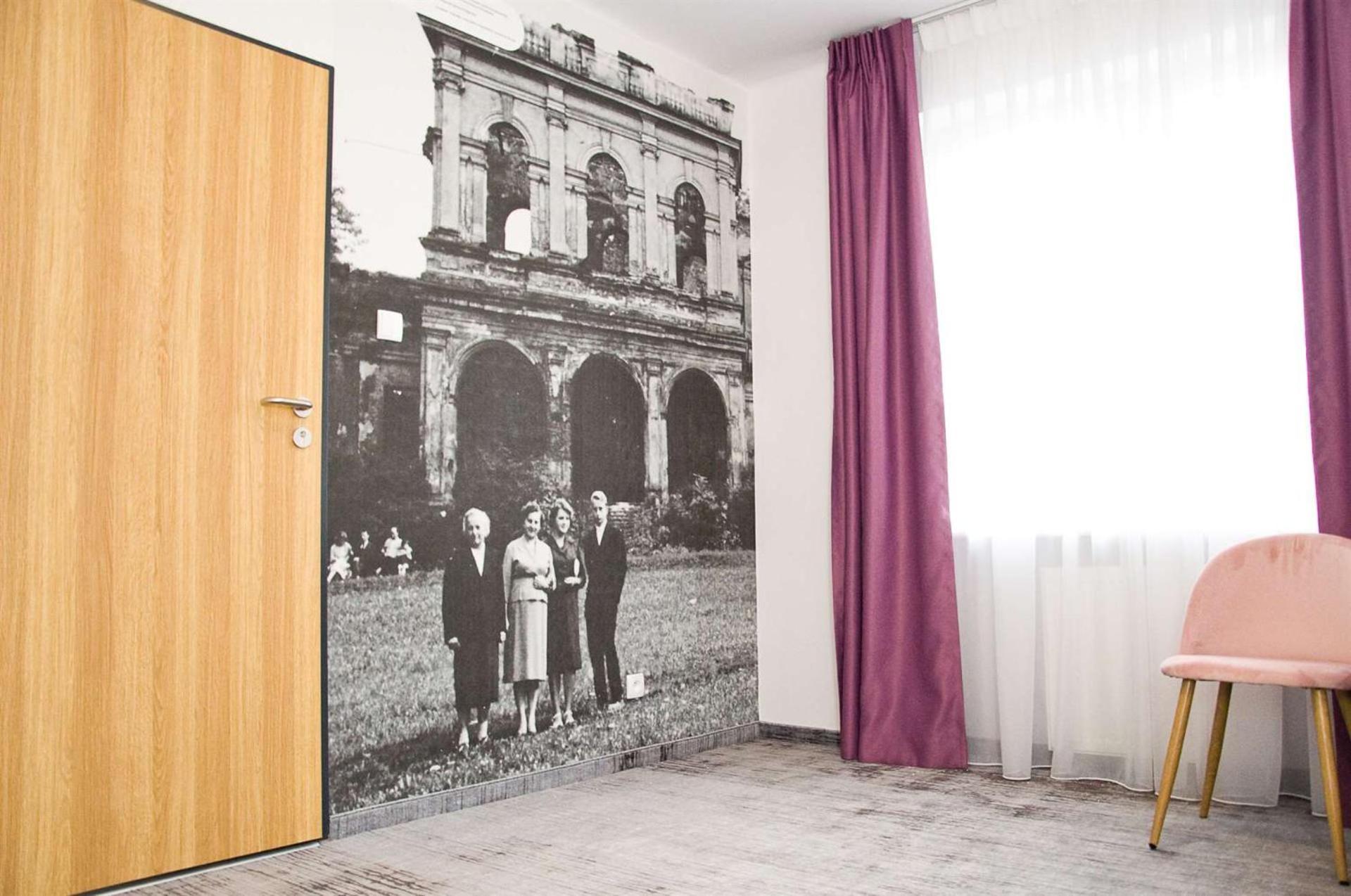 Park Apartamenty Хшанов Екстериор снимка